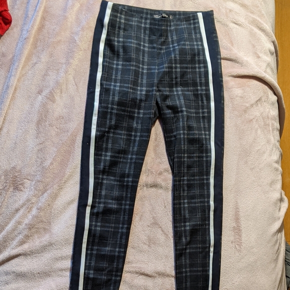 Zara pants - Picture 1 of 2